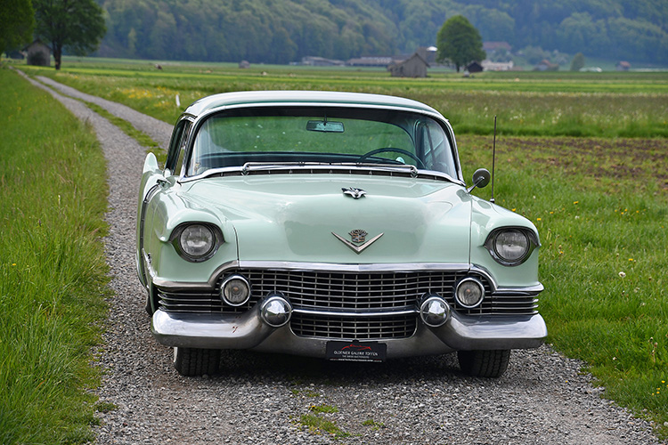 Cadillac Series 62 Coupé DeVille_19